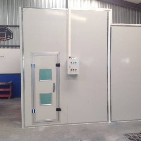 CJ 1 – Budget Spray Booth 28