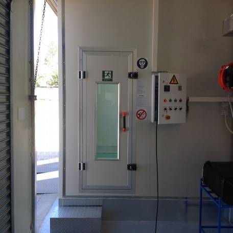 CJ 2 – Entry Level Spray Booth 14