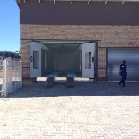 CJ 2 – Entry Level Spray Booth 17